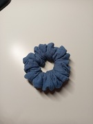 Muślinowa gumka scrunchie niebieski 