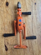 Stara wiertarka  dwubiegowa z PRL sygnowana w pełni bezprzewodowa