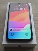 Apple Iphone 11 64GB czarny - stan idealny