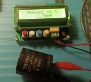 Kondensator 2200uf 100V 