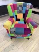 Wyjątkowy fotel typu uszak w oryginalnym, patchworkowym wydaniu.