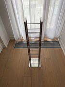 Stojak na płyty CD metalowy – Polska produkcja – solidny – 109 cm