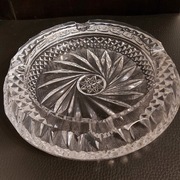 Vinstage- Kryształowa popielnica ciekawie zdobnictwo-szkło ołowiowe lata-70