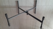STOJAK METALOWY POD PIANINO ROLAND FP-10