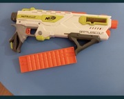Pistolet Nerf na strzałki 