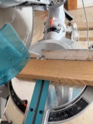 Sprzedam ukośnice na gwarancji 2 lata ze stołem nowa