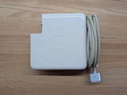 Uszkodzony, oryginalny zasilacz Apple MagSafe 85 W