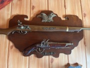 Repliki broni strzelba Pistoletów na wieszaku z drewna - Łowca myśliwy 