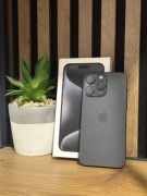 iPhone 15 Pro Max 256GB | Czarny Tytan | 84% Kondycji Baterii | Jak nowy!