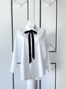 THE SHIRT COMPANY Biała koszula z aksamitną taśma Rozmiar 16 38 40 42