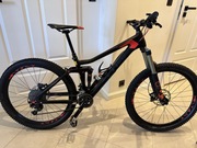 Cube Stereo 140 C:62 Race 27.5 Carbon, Fox, rozmiar M