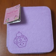 Dwukomorowy, pluszowy piornik z wyposażeniem  -fioletowy