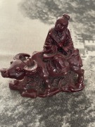 Ładna figurka Vintage posąg Buddy siedzącego na byku