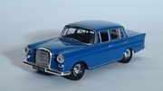 Mercedes Benz W 110 w skali 1:43 (22)