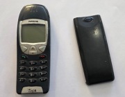 Nokia 6210 telefon retro opis