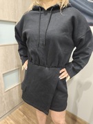 Bluza sukienka Tezenis. Nowa. Czarna z kapturem rozmiar L 40 