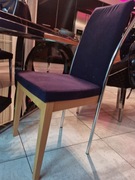 Krzesło drewniane z obiciem z elementem metalowym