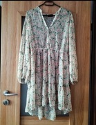 Sukienka w kwiaty 