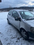 Toyota yaris 1.0 VVT benzyna