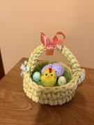Koszyk wielkanocny dla dziecka ozdoba żółty