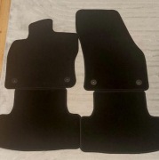 Nowe dywaniki samochodowe welurowe Skoda Octavia Karoq 