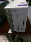 QNAP  TS-231P z dyskami 2 x WD RED 1 TB 100 % sprawny