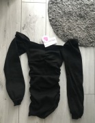 Sukienka odkryte ramiona