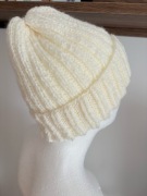 Ręcznie robiona zimowa czapka damska bardzo miękka gruba ciepła elastyczna 