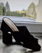 Miękkie klapki z zamszu 41