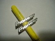 logo znaczek emblemat Pioneer ok. 39mm PLASTIK srebrne