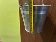 Wiaderko metalowe mini ozdoba do pokoju.