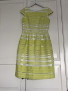 Sukienka Molton z haftem