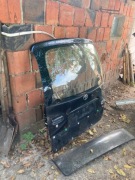 Szyba  Tylna Yariss Verso + klapa bagażnika