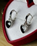 Czarne srebrne serca serduszka srebro 925 szkliwione prezent kołka kołeczka