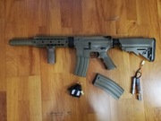 Karabinek szturmowy  m4 silent Ops aeg zestaw 