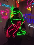 Neon LED napis na ścianę.Neonowy Kieliszek Wina 