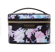  Kosmetyczka  Victoria 's Secret.