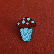pin przypinka broszka CZŁOWIEK MUCHOMOR (nie tylko dla miłośnika Amanity)