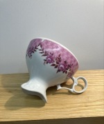 filiżanka schierholz plaue pmp 1817 gdr  biała z pięknym różanym zdobieniem