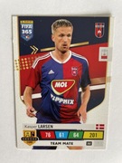 PANINI FIFA 365 2023 Team Mate Larsen 282