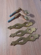 Stare klamki i szyldy mosiężne zestaw