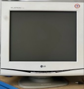 Monitor CRT - LG Flatron F700B 17” Retro Gaming