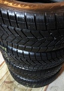 Opony zimowe klasy premium marki Goodyear Ultra Grip Preformance 225 55 R18