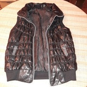 Kamizelka pikowana z kołnierzem 158