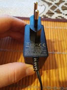 Zasilacz mały lekki 12V 1A typu DCT12W120100EU-A0 z wtyczką 5,5 / 2,1 mm