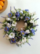 Wianek na drzwi niebieskie maki, kwiaty polne,krokusy, lawenda