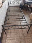 Bardzo solidne łóżka metalowe, kolor czarny, mało używane,, trzy sztuki.. 