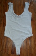 białe body firmy croop albo house st bdb rozmiar S