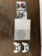 Xbox One S + 2 pady + gry