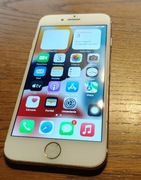 Iphone 7, 32GB lekko uszkodzony